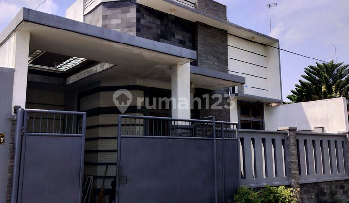 Rumah + Tempat Usaha di Ngasem, SHM, Dekat Mall Rumah + Tempat Usaha di Ngasem, SHM, Dekat Mall