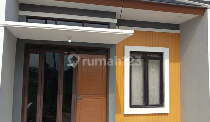 Selling Residence in Bandung with SHM Certificate, Flood-Free 2