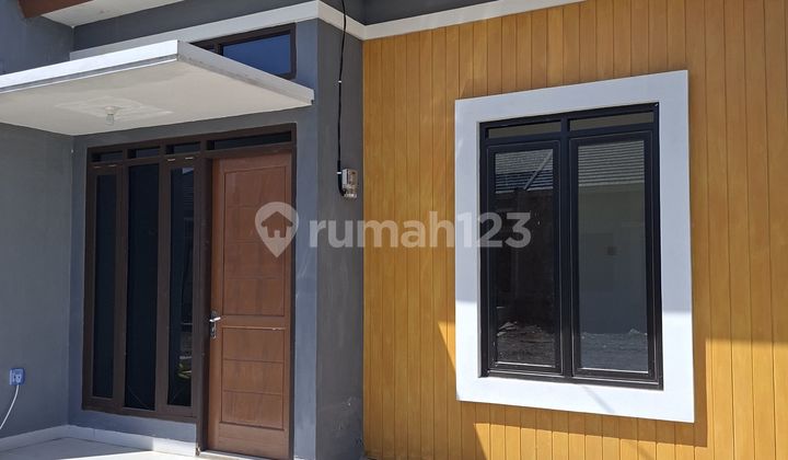 Rumah Modern Minimalis Dkt Kota SHM Bebas Banjir Rumah Modern Minimalis Dkt Kota SHM Bebas Banjir