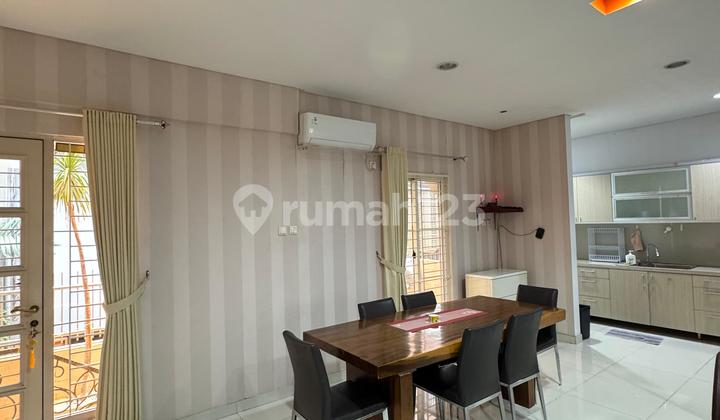 Disewkan Rumah Pik Pantai Indah Kapuk Full Furnished 3 Lantai 5+1Kt 4+1Km