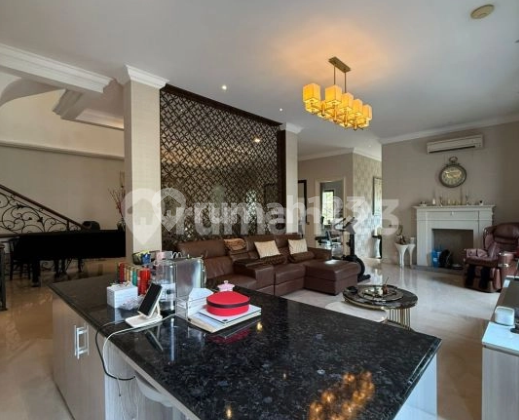 Rumah American Classic Senopati Gunawarman Cikatomas Kertanegara Wolter Monginsidi Hook 2