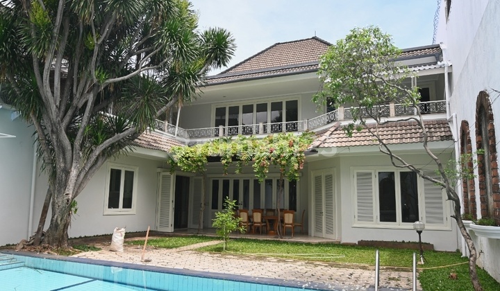 Rumah Mewah Menteng Disewakan