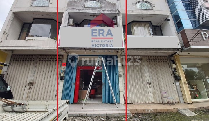 Very Strategic Shop House on the Main Road Axis in the Business District 2