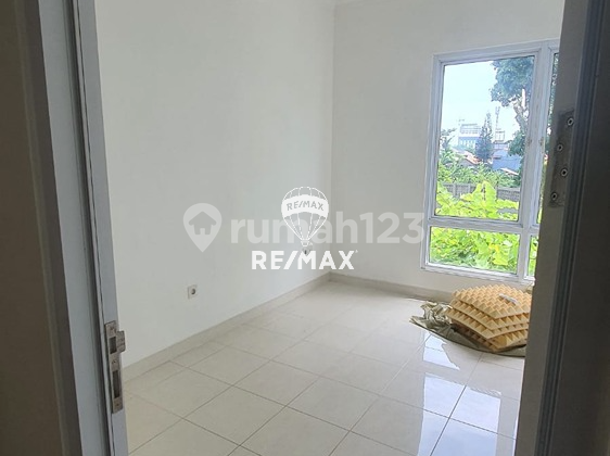 Di Jual Rumah Graha Raya