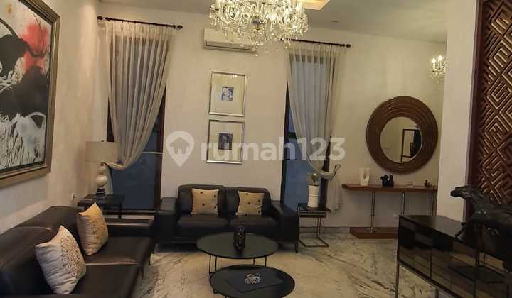 Rumah Mewah dengan Gaya Modern Minimalis di Lokasi Premium Jakarta Selatan