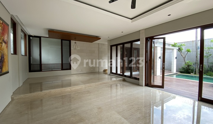 Luxury House Ready for Occupancy in Cipete, South Jakarta