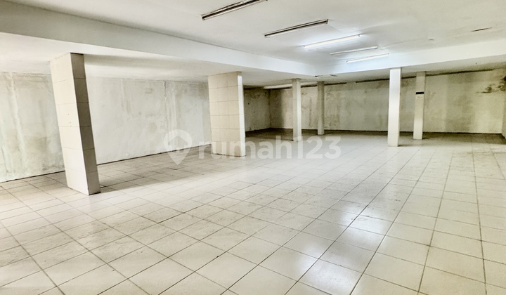 For Sale, Ex-Indomaret Store in Tanah Abang Area