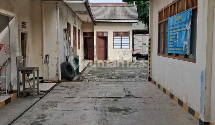 Ruang-Usaha, 1 Lantai, SHM, di Pondok Kelapa,