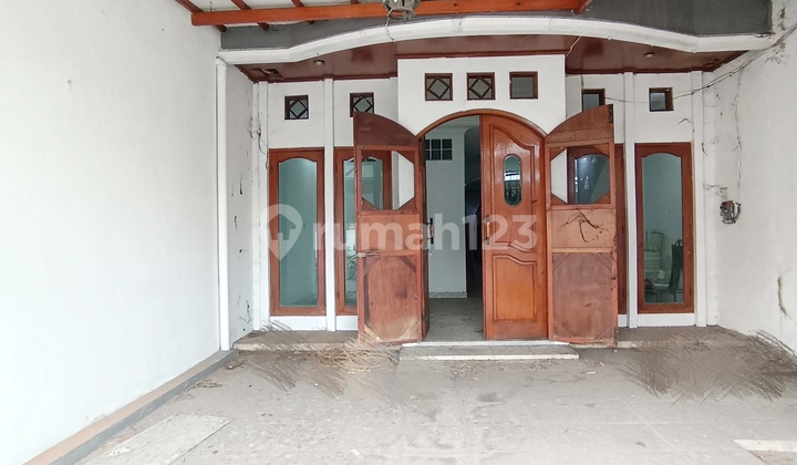 Rumah Standard 2 Lantai 4+1 Br di Taman Harapan Baru, Harapan Indah Bekasi