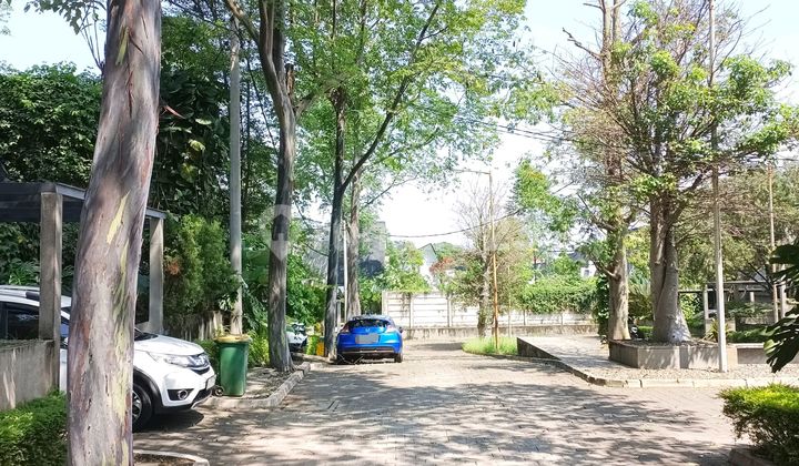 Jual Rugi Rumah 2 Lantai 3+1 Br di Yve Habitat Limo Depok