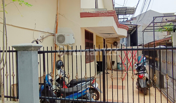 2-Storey Boarding House with 16 Rooms in Kepu Timur, Kemayoran, Central Jakarta 2