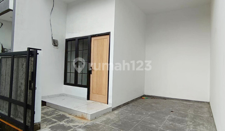 Rumah Baru Modern Minimalis 2 Lantai 3 Br di Harapan Indah, Bekasi 2
