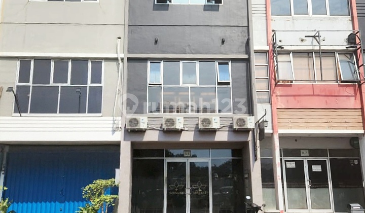 3-Storey Shophouse Fully Renovated Fully Furnished at Bekasi Town Square, Bekasi