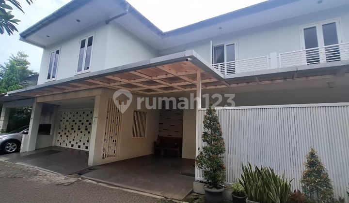 Jual Rugi Townhouse Alea Fatmawati Semi Furnish 5 Br Jakarta Selatan Jual Rugi Townhouse Alea Fatmawati Semi Furnish 5 Br Jakarta Selatan