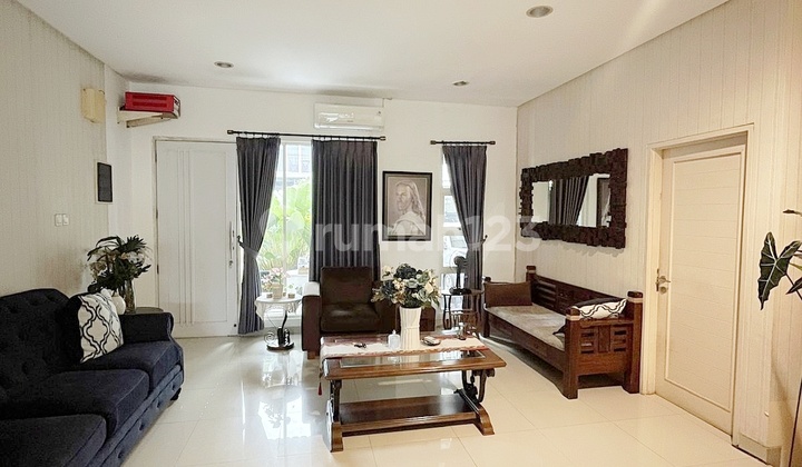 Rumah 2 Lantai 5 Br di Grand Galaxy City Bekasi 2