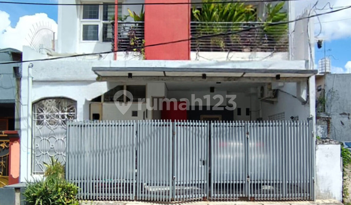 Rumah Strategis 2 Lantai di Jati Palem, Jakarta Timur