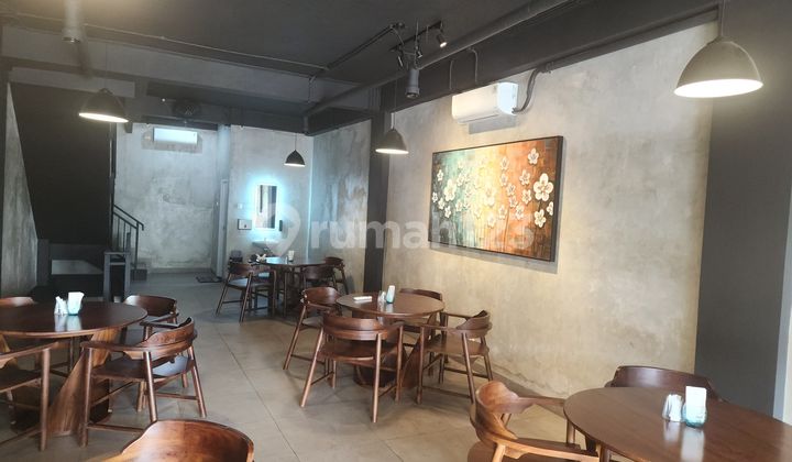3-Storey Shophouse Fully Renovated Fully Furnished at Bekasi Town Square, Bekasi 2