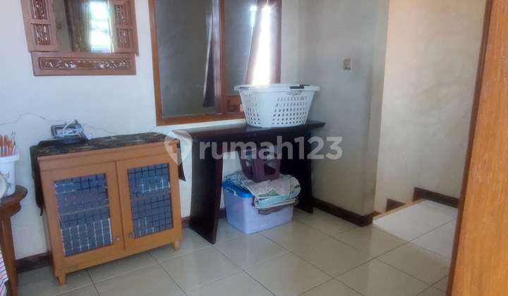 For Sale 2-Story House Freshcomfortable - Strategic - Ready to Occupy
2-story house with a Quiet Environment and Super Strategic Location, Suitable for Family Living or Investment. 2