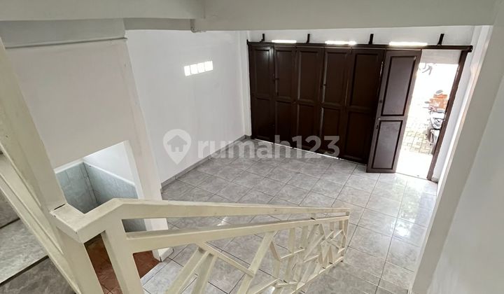 Business Place Cihanjuang Raya Center of Culinary & Shopping 2