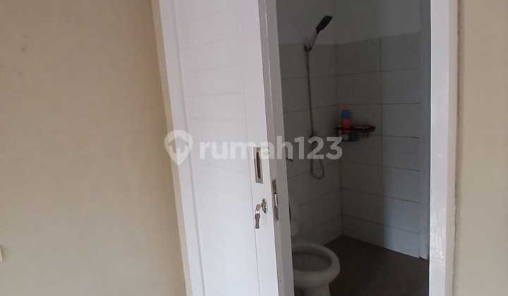 Minimalist House in Cihanjuang Complex Fully Renovated Hook 2