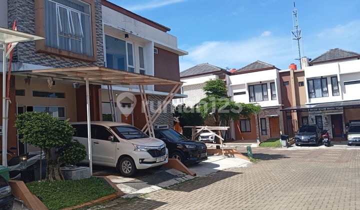 Rumah Cantik Komplek Sariwangi 15 Menit Tol Pasteur 2