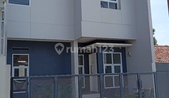 Rumah Baru Cihanjuang Cimahi Dekat Taman Kupu-Kupu