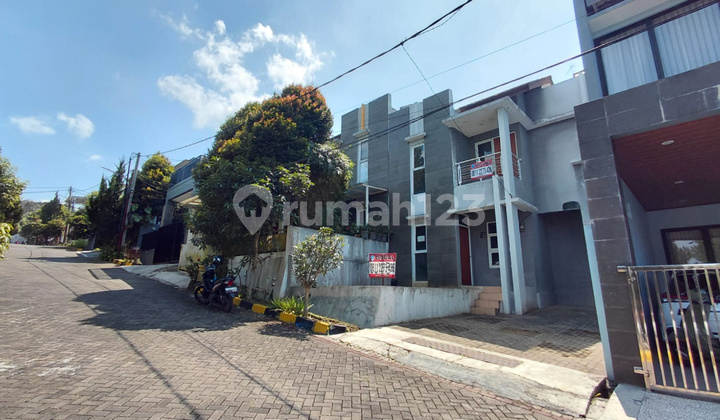 Dibawah Harga Pasaran! Rumah Komplek Kolmas Cipageran Cimahi