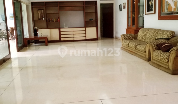 Rumah Siap Huni Halaman Luas Dalam Komplek Rumah Siap Huni Halaman Luas Dalam Komplek