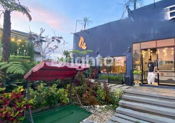 For Rent: Former Cafe Space Ready to Occupy, Including Equipment and Furniture