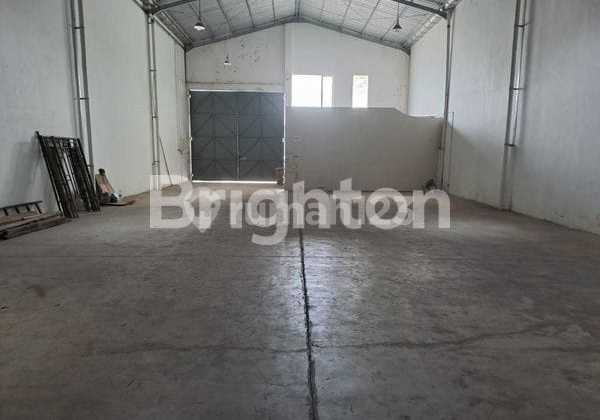 Gudang Dekat Akses Tol Malang