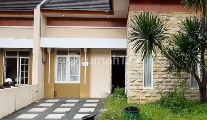 Rumah Villa Lokasi Agrowisata Batu