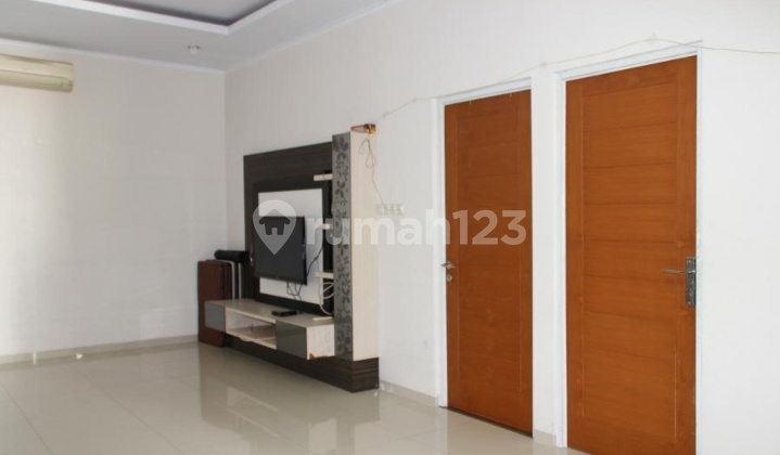 Di Jual Cepat Lokasi Strategis Rumah dan Usaha Kos2an 14Pintu di Kelapa Gading 2