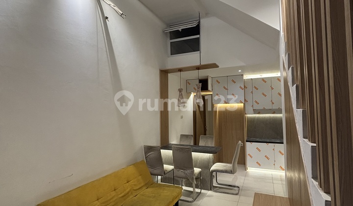 Jual Rumah Siap Huni Model Mezzanine Duri Kepa 2
