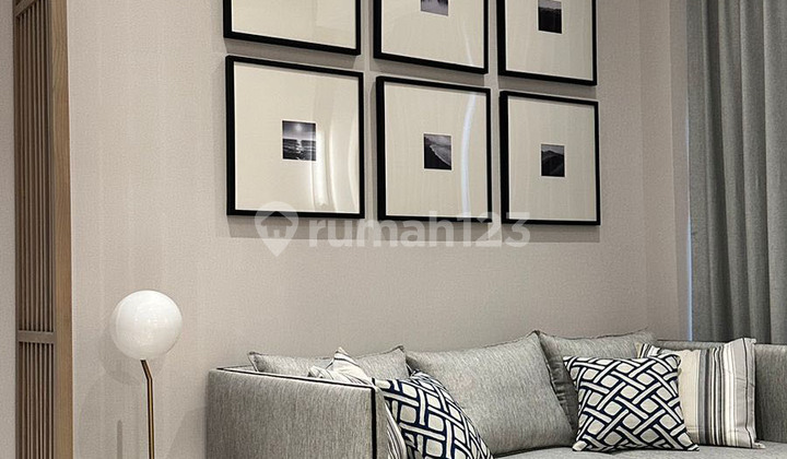 Apartment for Rent at 57 Promenade, 1 Bedroom, Mid Floor, Furnished. 2