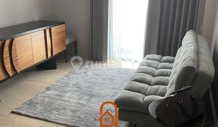 For Sale Apartment 57 Promenade 1 Bedroom Mid-Floor Furnished