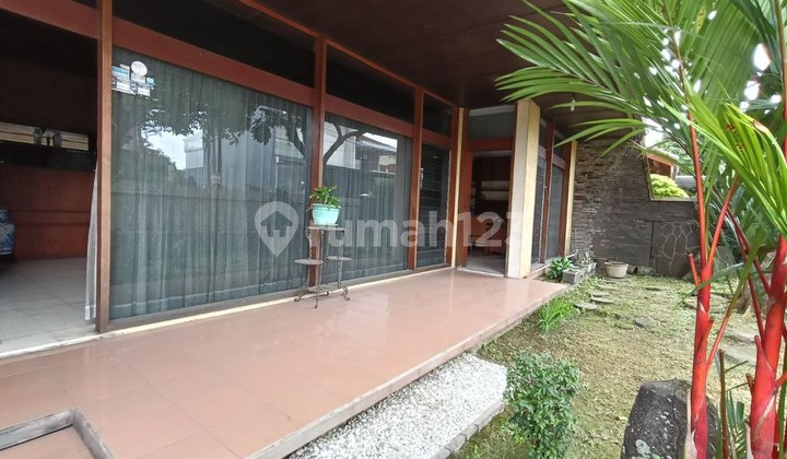 For Sale Well-Maintained Old House Wing Buahbatu 1
