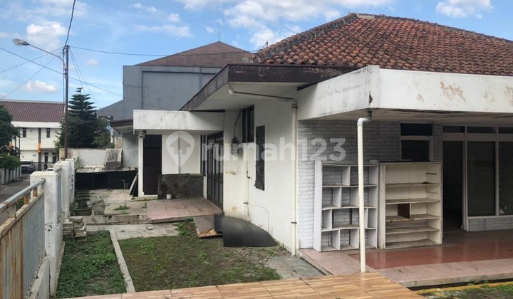 Disewakan Rumah di Sayap Jalan Supratman Cocok untuk Cafe, Kantor atau Ruang Usaha, Lay Out Open Space 2