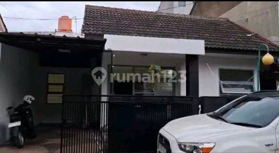 Disewakan Rumah 1 Lantai Dalam Komplek di Antapani
