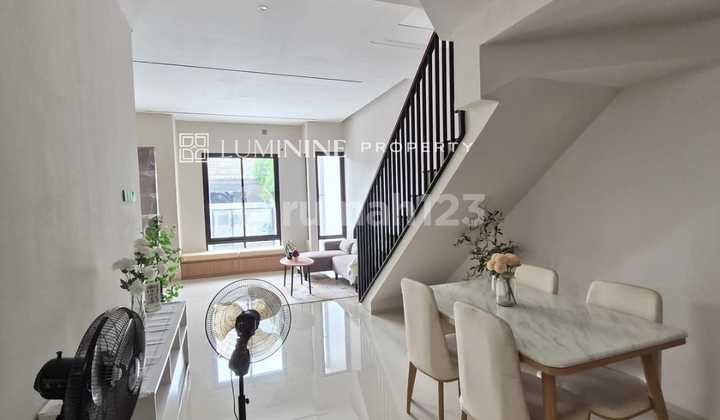 For Sale House in Nusa Loka BSD 2