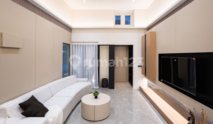 Rumah Full Furnished Siap Huni di Kota Baru Parahyangan, Bandung