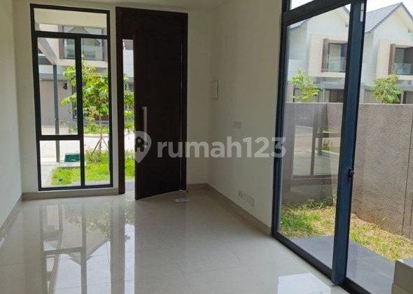 Rumah Hook di Lokasi Premium Podomoro Park, Bandung