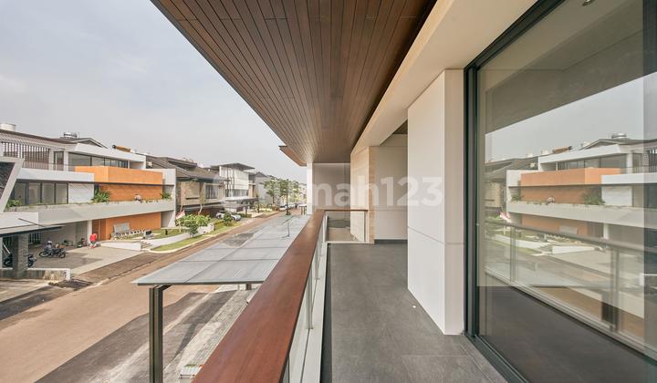 Rumah Sultan di Cluster Xandari Summarecon Bandung 2