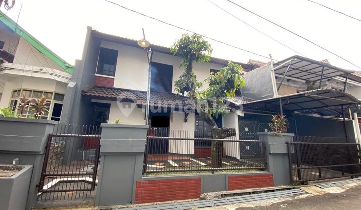 Rumah Luas di Turangga Pangkur, Bandung Rumah Luas di Turangga Pangkur, Bandung