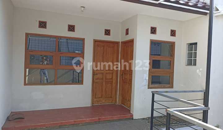 Jual Rumah Sudah Renov dan Asri di Area Batununggal
