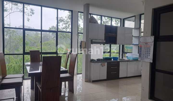 Dijual Rumah Asri di Daerah Atas Area Sariwangi 1