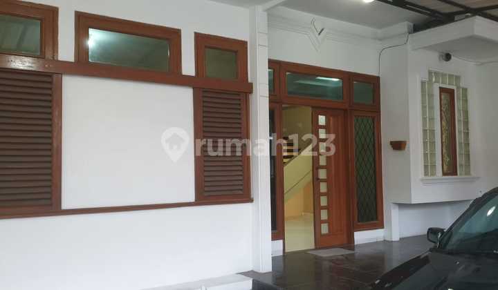 Disewakan Rumah Asri dan Nyaman di Kompleksmuara Disewakan Rumah Asri dan Nyaman di Kompleksmuara