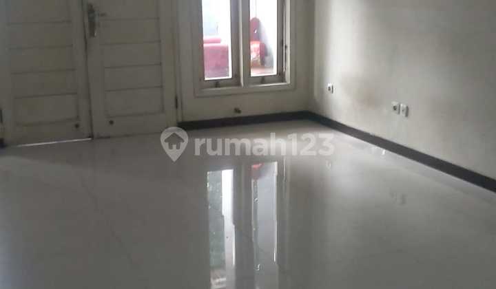 Jual Rumah Mewah Asri dan Nyaman di Area Muara 2