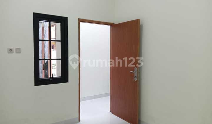 Brand New Full Renovasi Catalina Gading Serpong SHM 1 Lantai