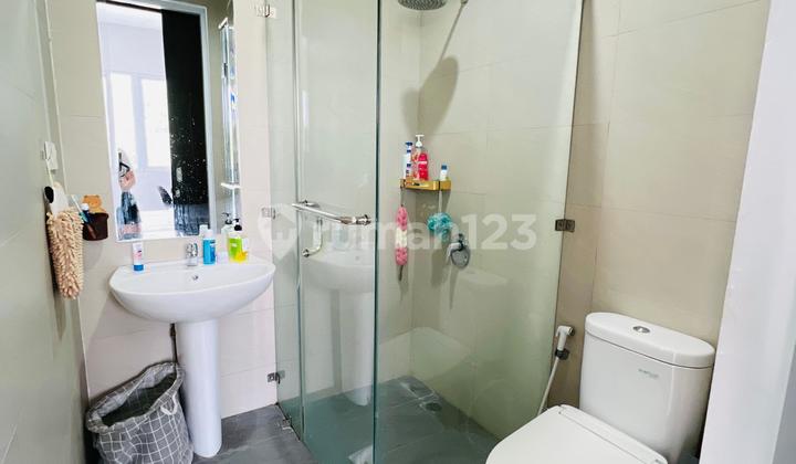 Beautiful House Ready to Occupy, in Asera One East Kota Harapan Indah Bekasi 2