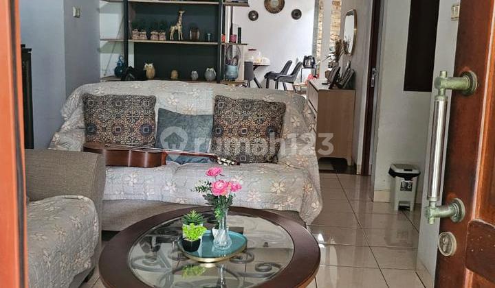 Disewakan Apartemen Springlake Summarecon Bekasi